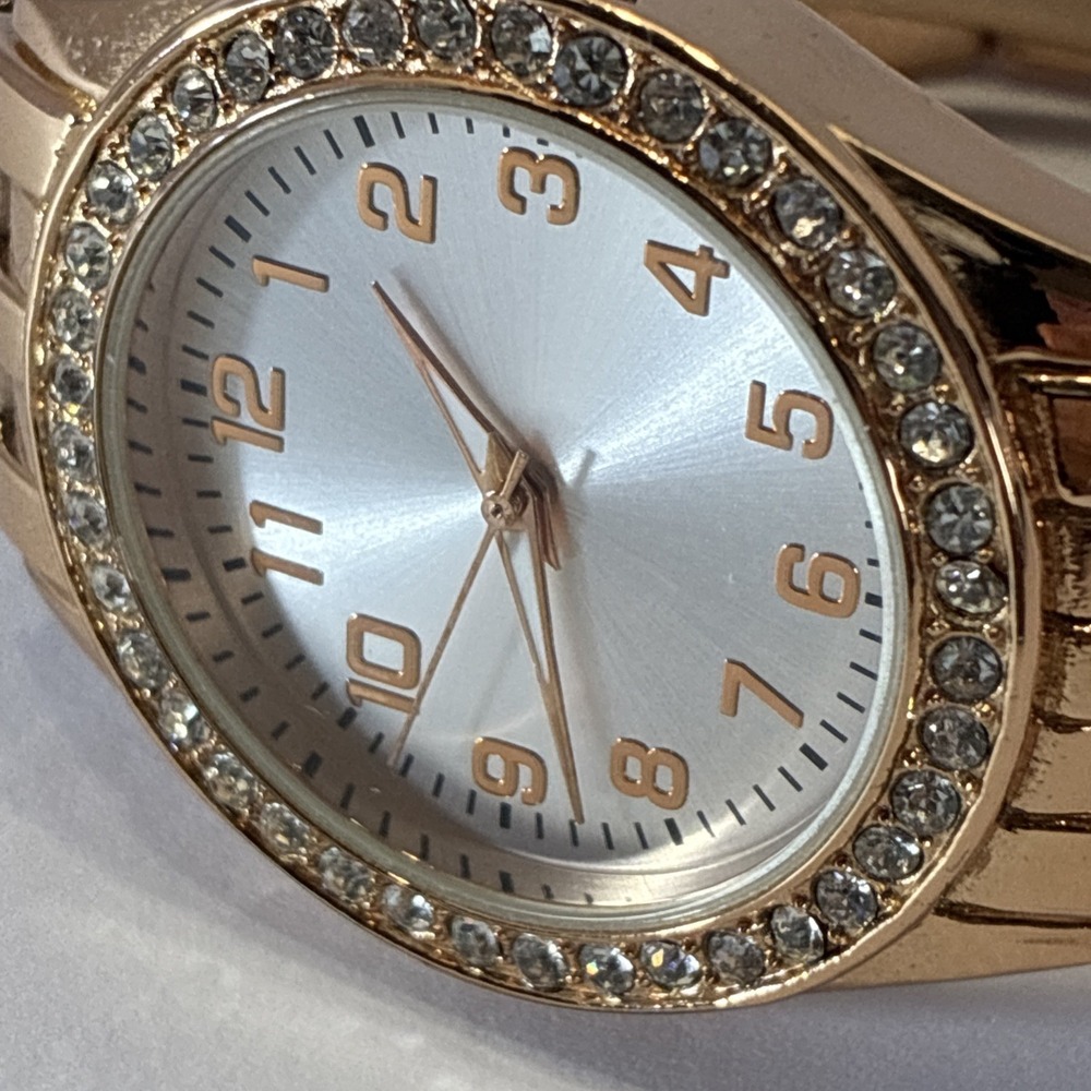 Watch Round Rose Gold Tone Link Bracelet New Battery Japan Runs Lady's Stylish